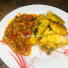 Golden yam fried in egg with sauce🍽 A picture of Golden yam fried in egg with sauce🍽.