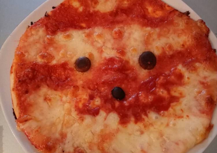 Fluffy's festive pizza :)