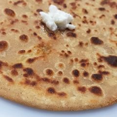 A picture of Aloo paratha.