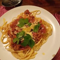 A picture of Traditional Spaghetti Al Ragù Bolognese.