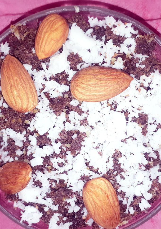 செட்டிநாடு ராகி புட்டு (Chettinadu raagi puttu recipe in tamil) செய்முறை முக்கிய புகைப்படம்