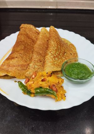 A picture of Pesarattu (Moong Dal Dosa).