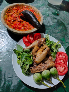 Foto resep Ayam Goreng Kampung Basah (ungkep air kelapa)