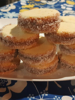 Una foto de Alfajores de maicena