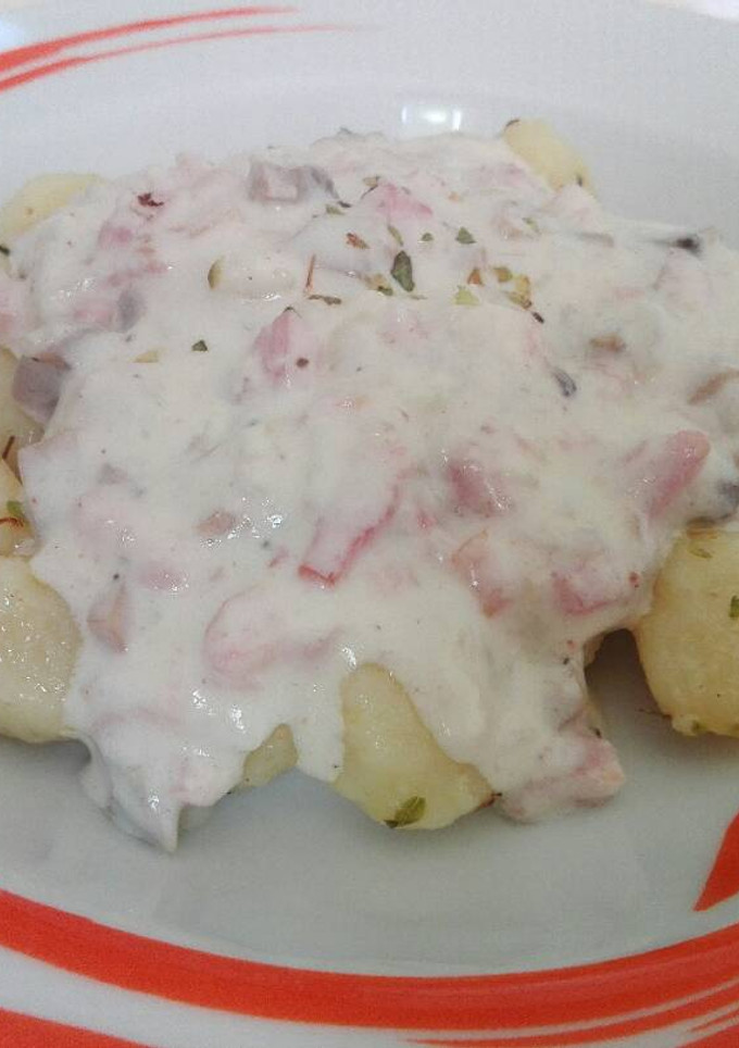 Una foto de Gnocchis a la Falsa Carbonara