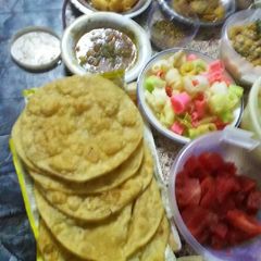 A picture of Poori.