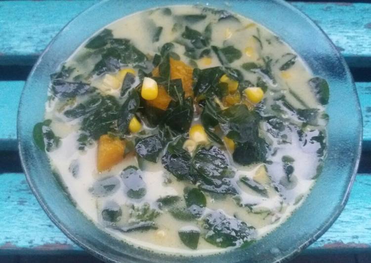 Cara Gampang Menyiapkan Sayur santan daun kelor (vegetarian) Anti Gagal