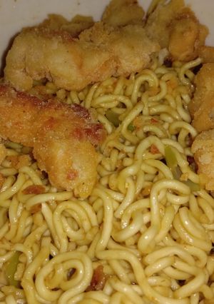 Hình của món Mì indomie gà popcorn.