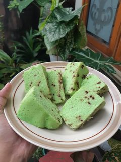 Foto resep Bolu Pandan Kukus Putih Telur
