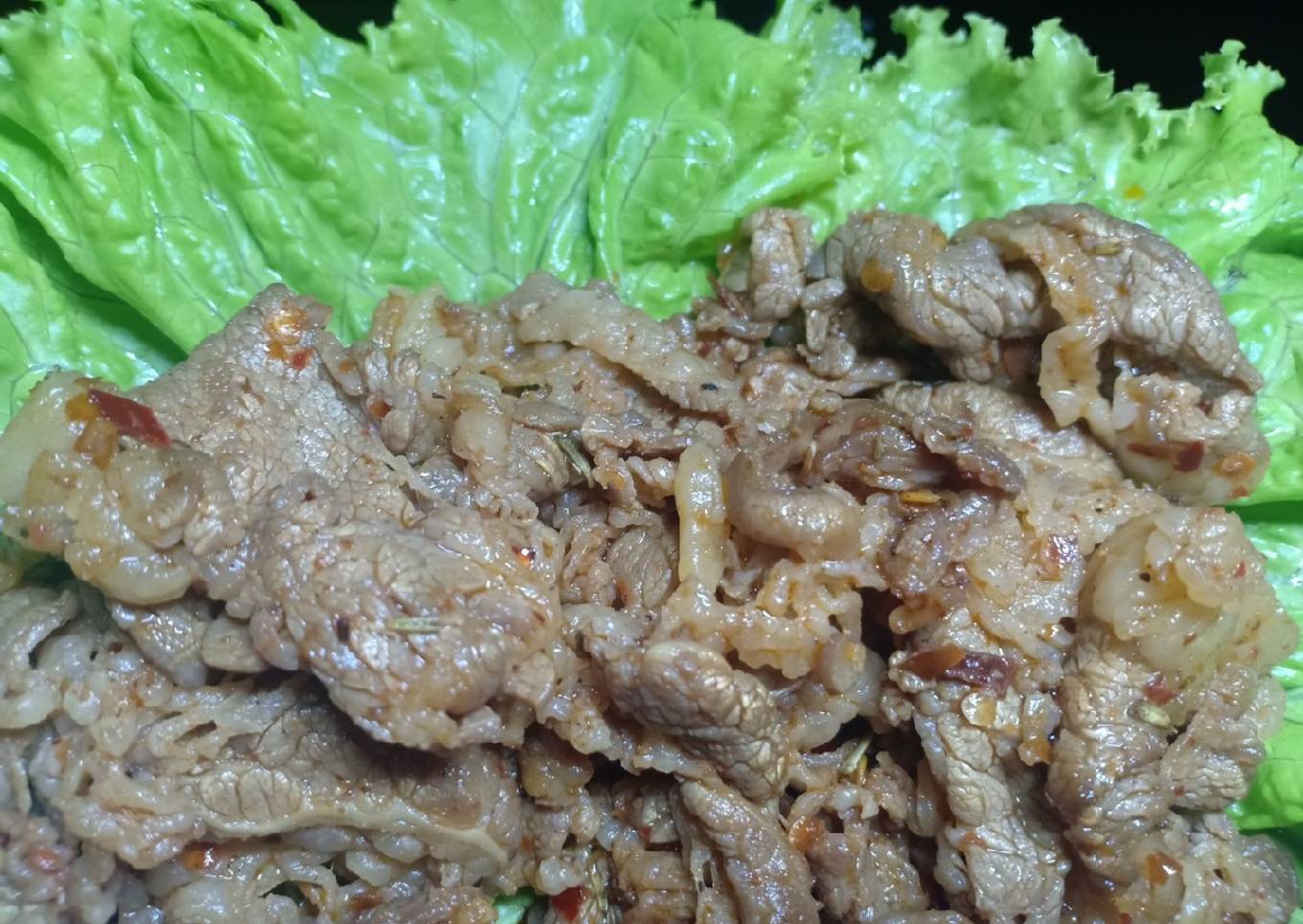 Sliced Beef with Smoked Pepper