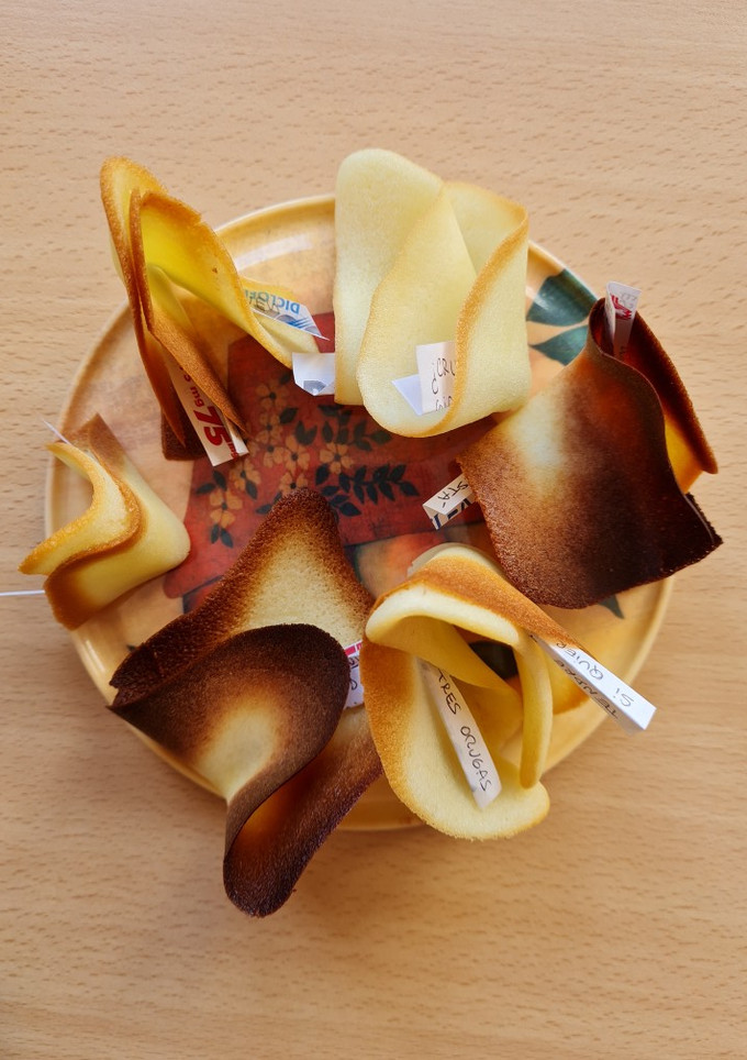 Una foto de Galletas 🥠 de la fortuna 🥠 Fortune cookies 🥠