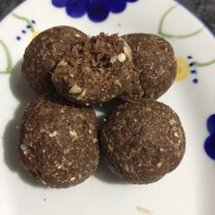 Choco oats balls A picture of Choco oats balls.
