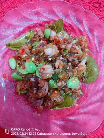 Easy Steps to Make Recipes Sambal Cumi Pete the Delicious Really Delicious.
