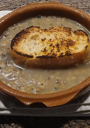 Foto principal de Cocina de subsistencia: Consomé Sedoso de Avena
