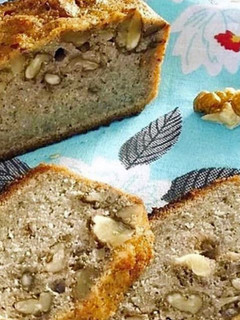 Una foto de Budín de manzana & nuez sin tacc, sin lácteos
