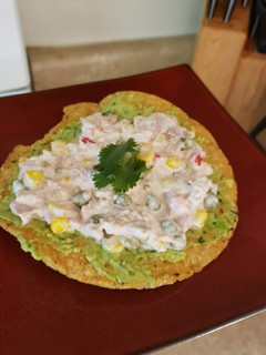 Una foto de TOSTADAS de tuna🥑