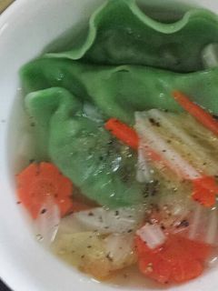 A picture of Vegetarian wonton soup.