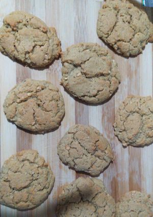 A picture of Soft and chewy herb and peanut butter cookies (no chilling).