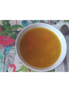 Una foto de Sopa de pollo con fideos