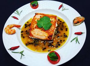 Foto de Salmão Grelhado com Molho de Maracujá com Mel