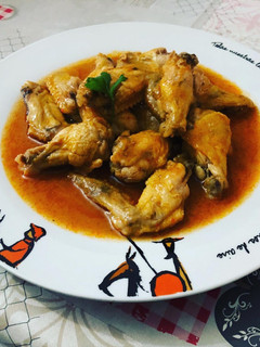 Una foto de Alitas de pollo en salsa a mi manera