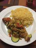 Pescado con Escabeche y Arroz Amarillo