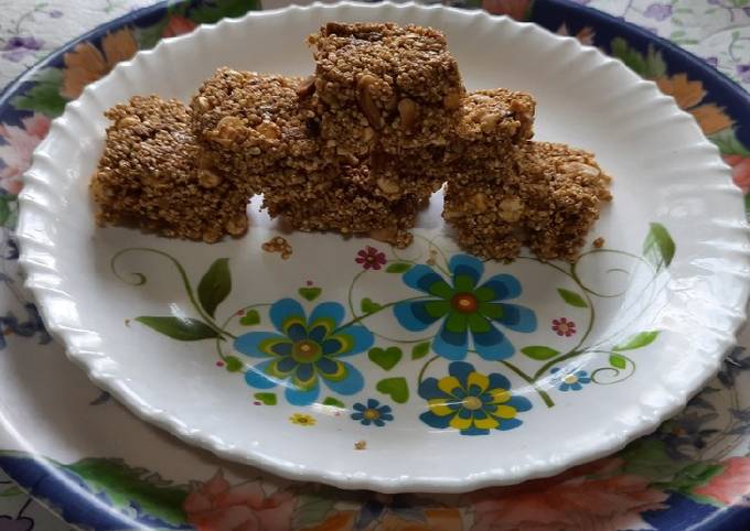 Rajgira peanuts chikki(amaranth chikki)