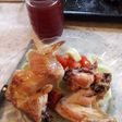 Alitas de pollo al horno con ensalada