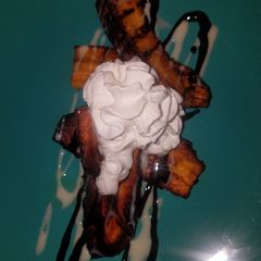 A picture of Platanos machos (fried plantain banana).