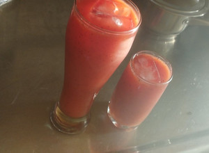 Una foto de Jugo de papaya con cúrcuma