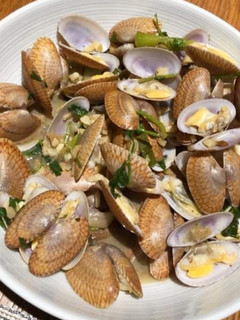 A picture of Clam with Celery and Spring Onion.
