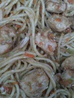 Kínai pirított tészta csirkemellel recept fotója