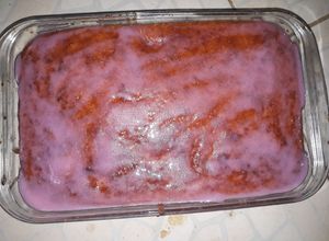 صورة لوصفة كيكة بنكهة الفراولة 😋