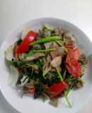 Lòng gà xào rau củ