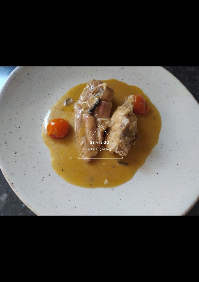 Una foto de Pollo y pavo a la marsala