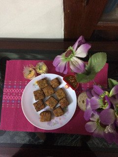 कोथंबीर वडी (Kothimbir Vadi Recipe in hindi) रेसिपी मुख्य फोटो