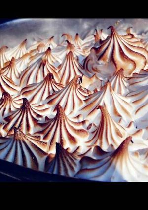 A picture of Baked Alaska.