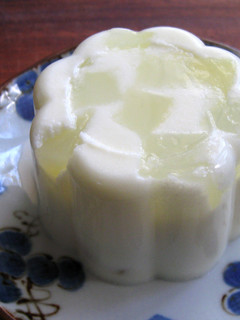 A picture of Nata De Cocoa & Yoghurt Jelly.