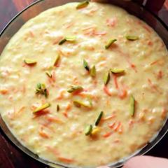 A picture of Yummy gajor er phirni dessert recipes.