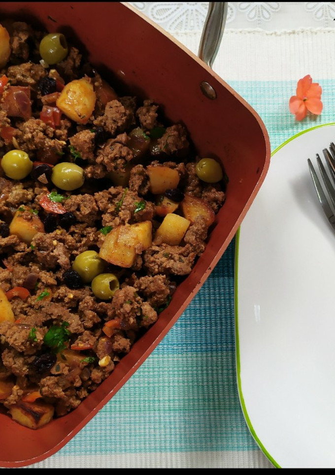 Una foto de Picadillo Cubano 🇨🇺
