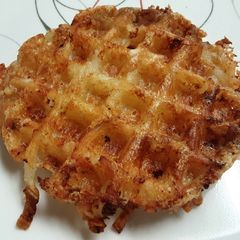 A picture of Crispy Waffle Hashbrowns.