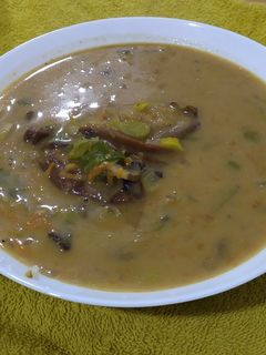 Una foto de Sopa de hongos