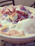 Fruit salad din kankana da ayaba Mai yogurt da madara