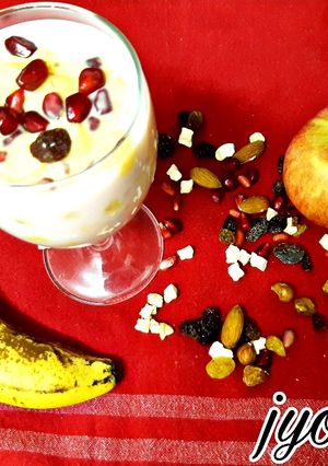 A picture of Fruit Custard.