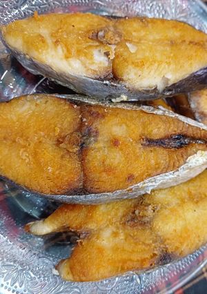 Hình của món Cá thu phấn chiên.