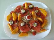 Una foto de salsa para pasta tomates cherry