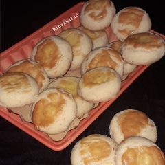 A picture of Nan khatai.