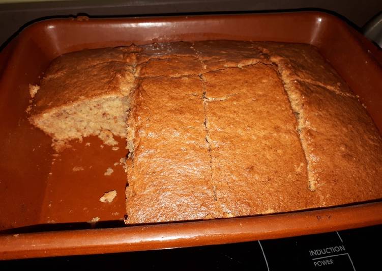 Bizcocho plàtano y nueces sencillo con batidora