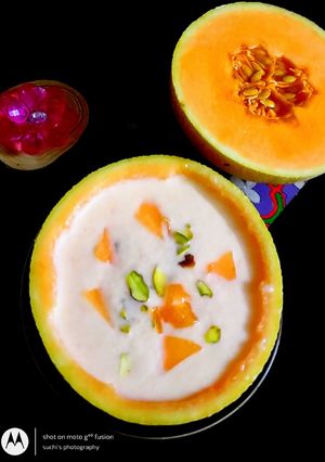 A picture of Musk melon lassi.