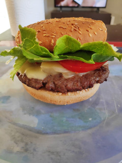 Una foto de Hamburguesa para chuparse los dedos